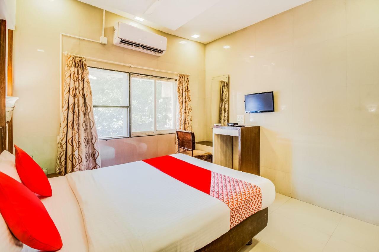 Oyo Flagship 19825 Hotel Panchratna Panvel Εξωτερικό φωτογραφία