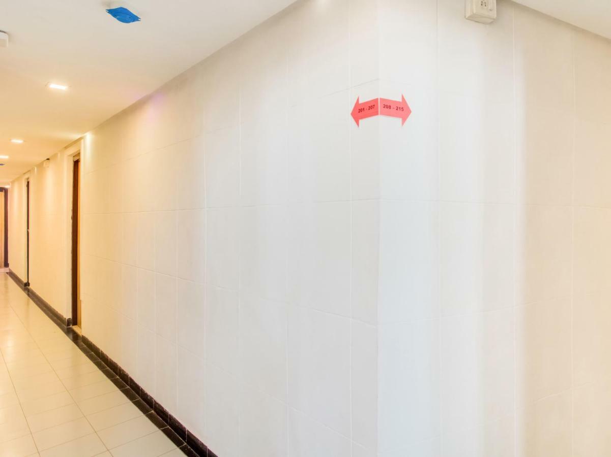 Oyo Flagship 19825 Hotel Panchratna Panvel Εξωτερικό φωτογραφία