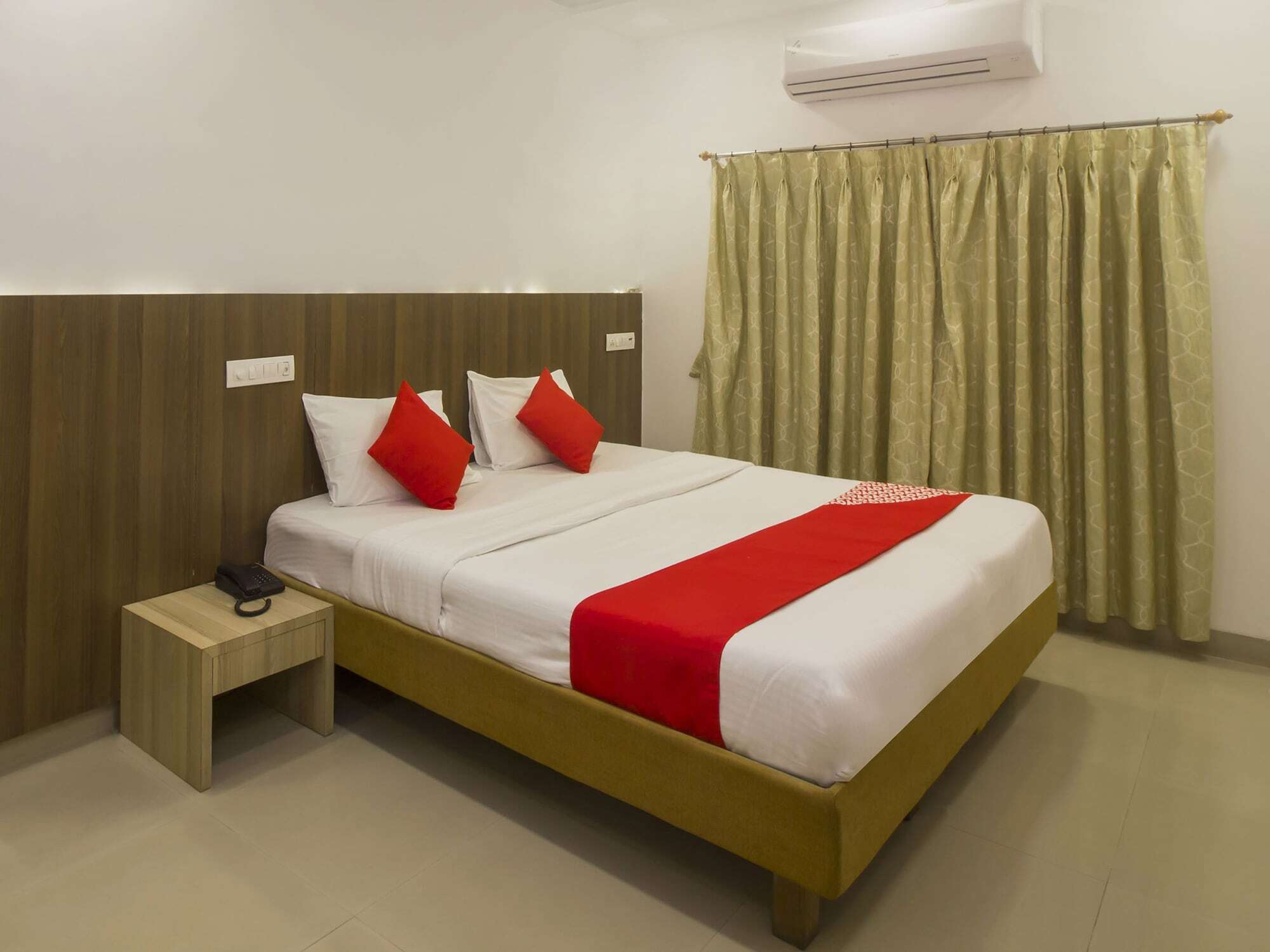 Oyo Flagship 19825 Hotel Panchratna Panvel Εξωτερικό φωτογραφία